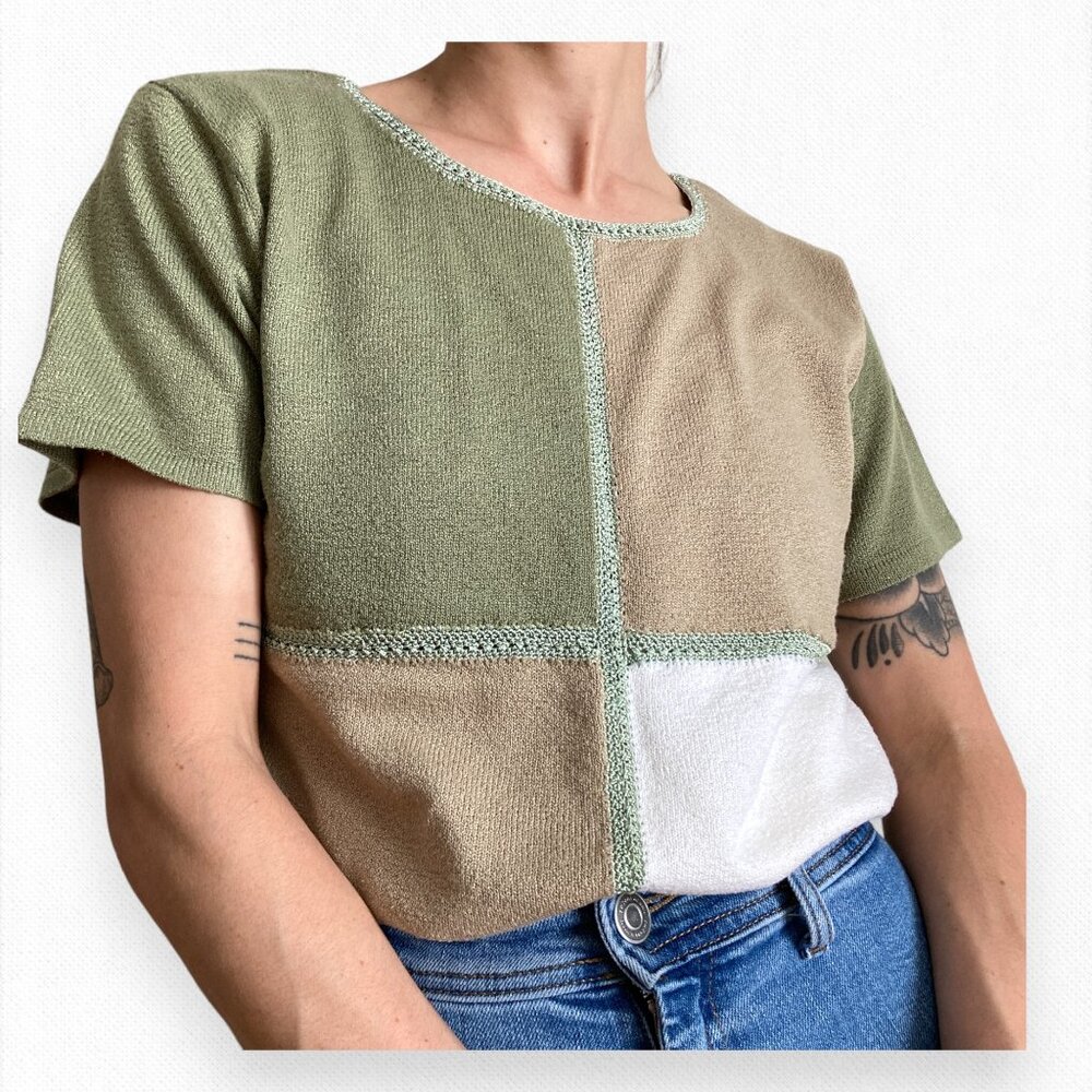 Vintage 90's T-Shirt Top Green White Beige Crochet Boho Grandma